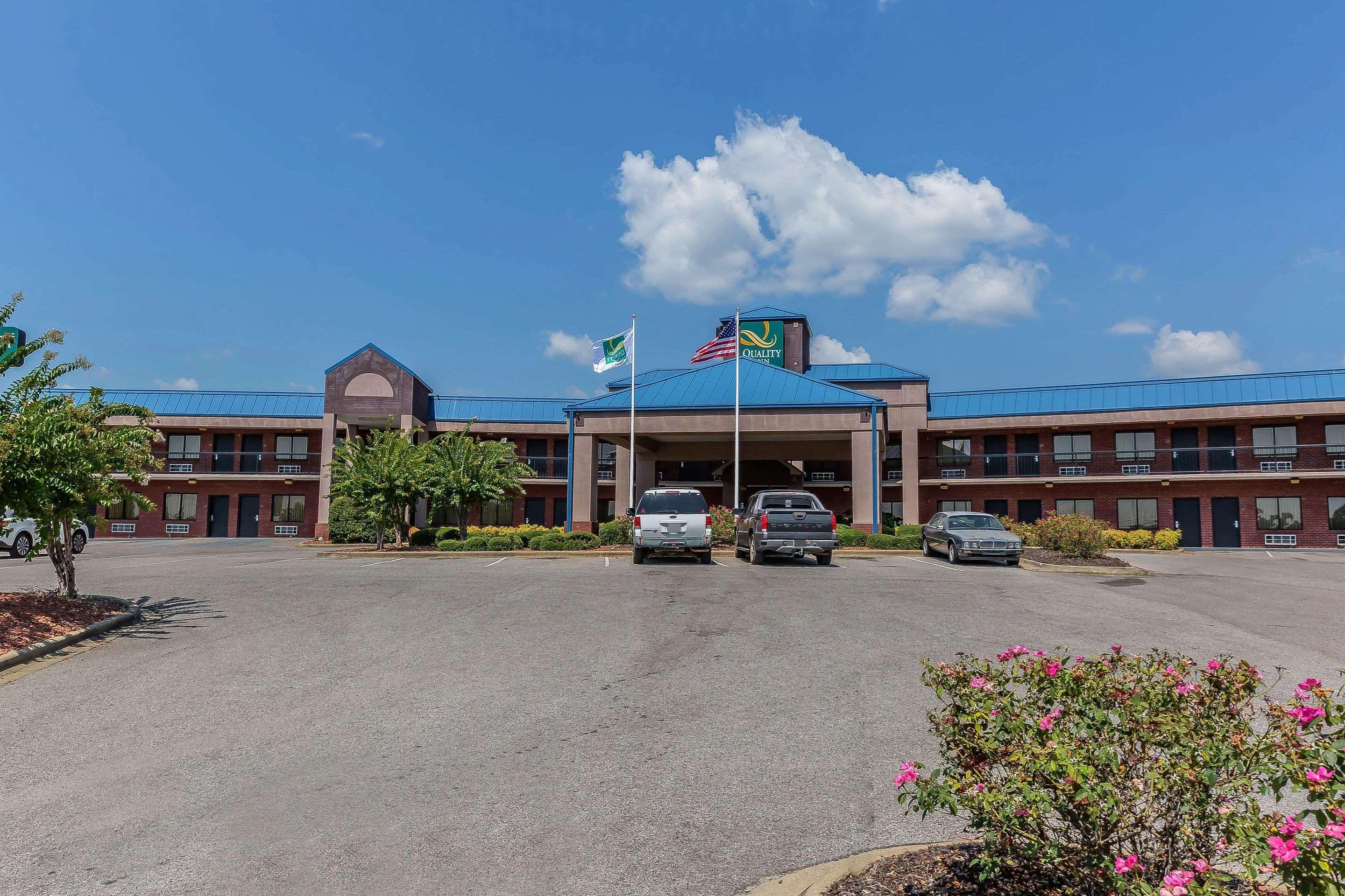 Quality Inn Calera Bagian luar foto