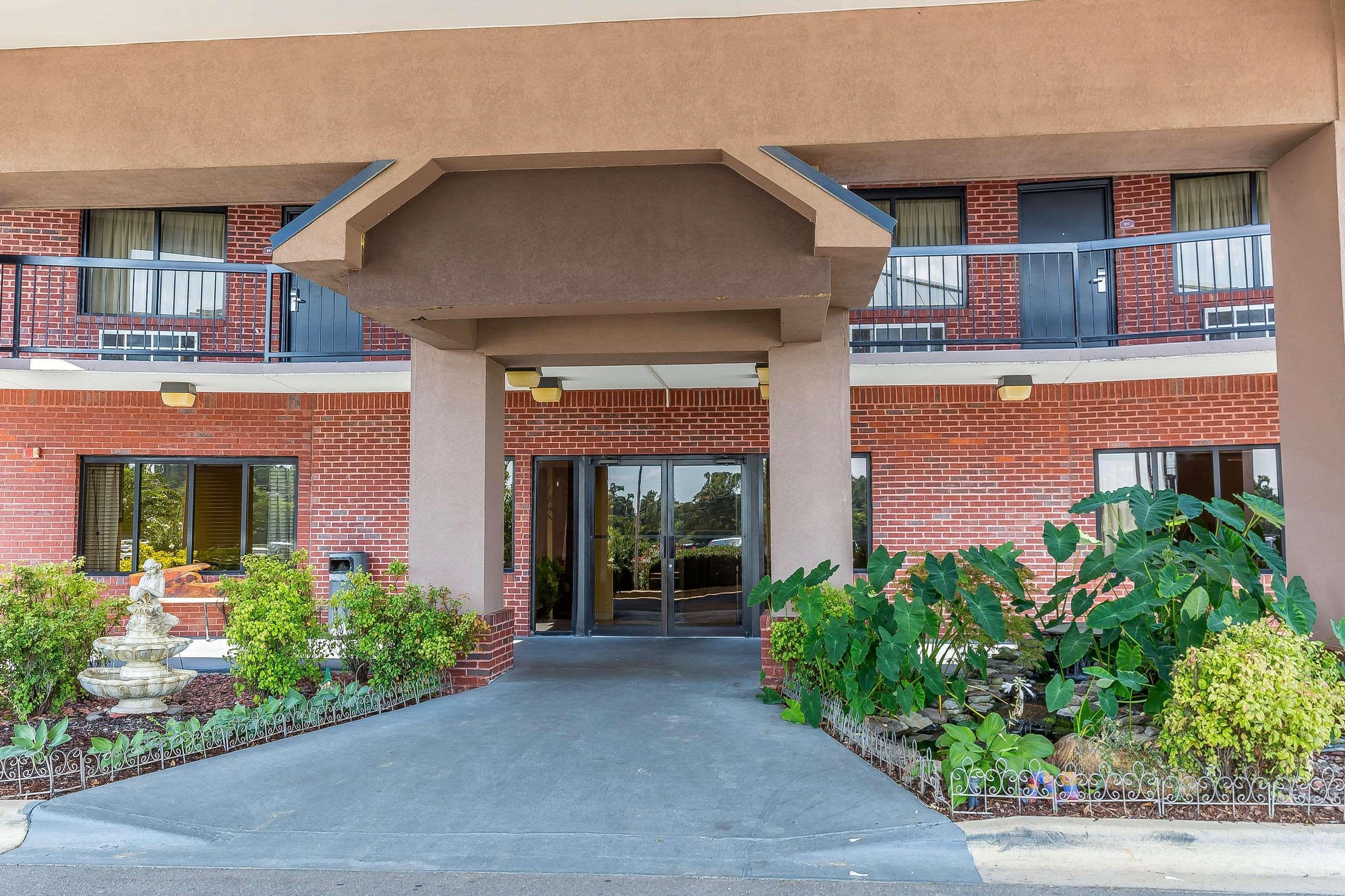 Quality Inn Calera Bagian luar foto