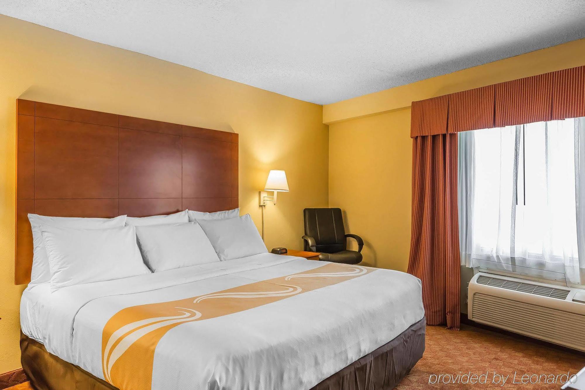 Quality Inn Calera Bagian luar foto
